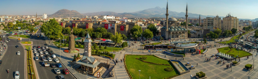 Kayseri Üniversitesi cover