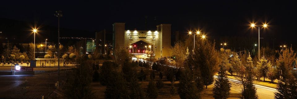 Niğde Ömer Halisdemir Üniversitesi cover